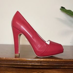 NEW Boutique 58 Peep Toe Pumps